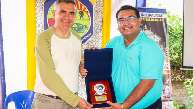 Cesar Vidaurre Floridas, sostuvo una importante reunión con el director de la ADP, Embajador Julio Garro Gálvez