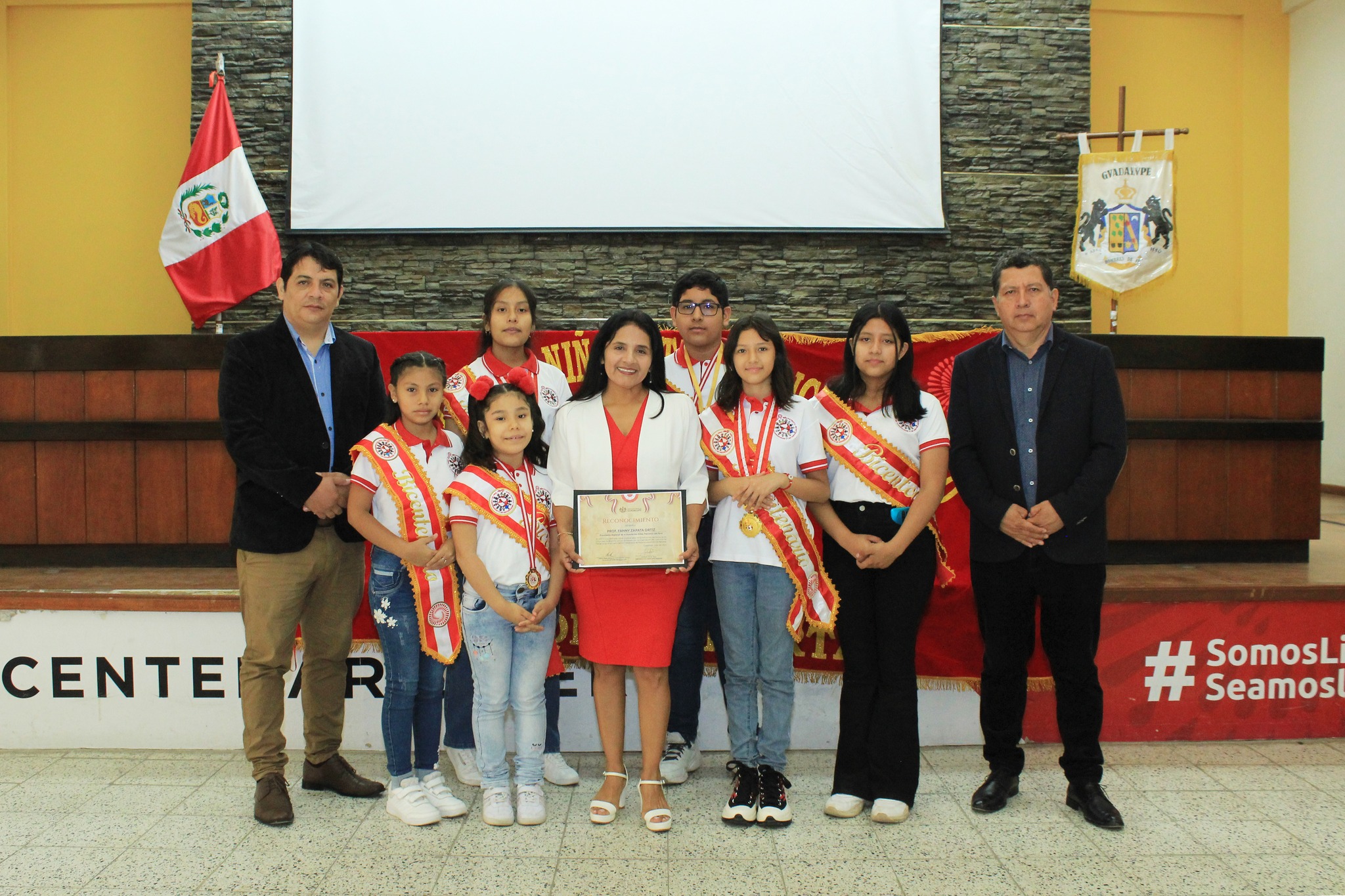 Se llevó a cabo la ceremonia de premiación a los primeros puestos en sus categorías del Concurso de Declamación.