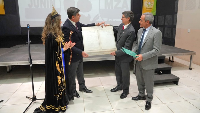 Consulado General del Perú en Mendoza conmemoró el Bicentenario de la Batalla de Junín
