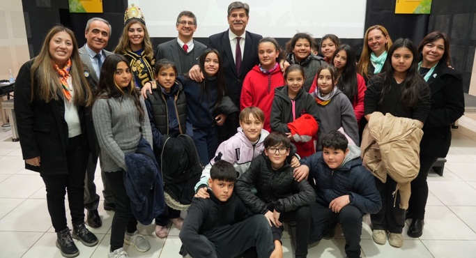 Consulado General del Perú en Mendoza conmemoró el Bicentenario de la Batalla de Junín