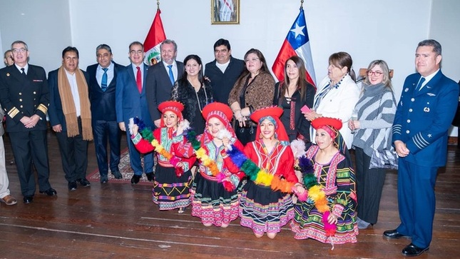 Consulado General del Perú en Iquique realiza actividades oficiales conmemorativas de la independencia nacional