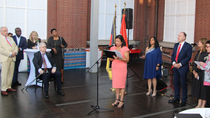 Consulado General del Perú en Hamburgo conmemora aniversario patrio con exposición y actividad cultural