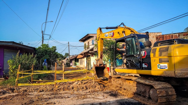 continúa con los trabajos de mejoramiento en la Calle 9 de Julio
