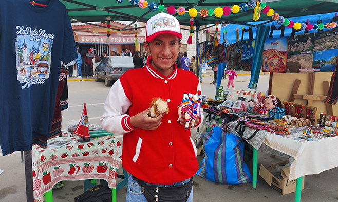 Pequeños emprendedores en nuestra plaza principal