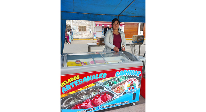 Pequeños emprendedores en nuestra plaza principal