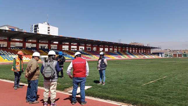 Junín.- La Contraloría General detectó deficiencias en la culminación y recepción de la obra "Mejoramiento de la I.E. Mariscal Castilla" en El Tambo, Huancayo. Entre las irregularidades más alarmantes se encuentra la aprobación de la obra por parte de la supervisión, pese a que existen partidas inconclusas que afectan directamente la funcionalidad del proyecto y ponen en riesgo a la comunidad estudiantil.