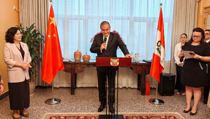 El Perú y China refuerzan sus lazos bilaterales durante recepción por el aniversario patrio