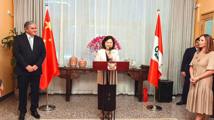El Perú y China refuerzan sus lazos bilaterales durante recepción por el aniversario patrio