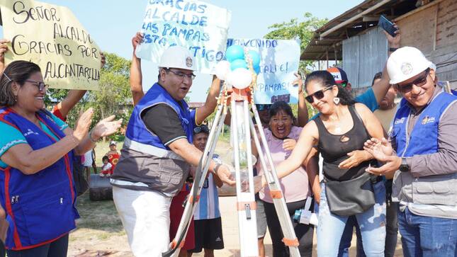 Alcalde Cesar Vidaurre inaugura nuevo canal de pase en A.H Las Pampas