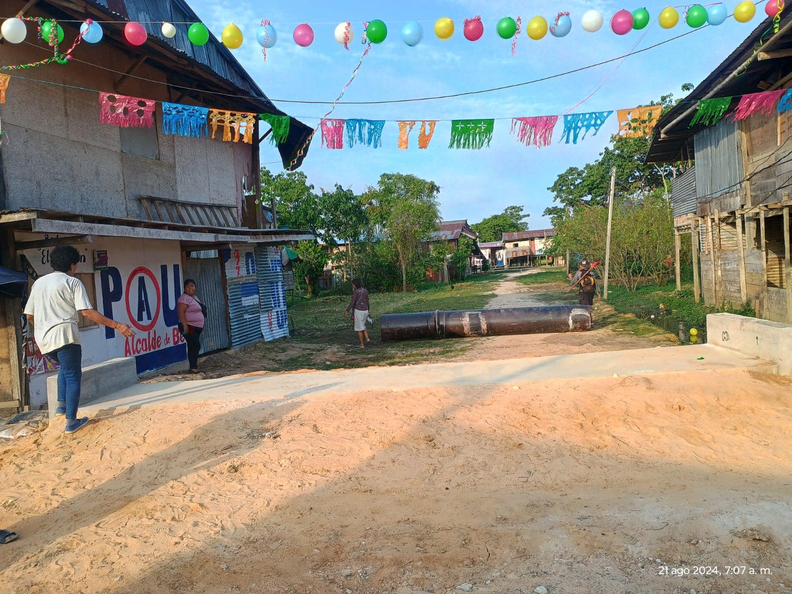 Alcalde Cesar Vidaurre inaugura nuevo canal de pase en A.H Las Pampas
