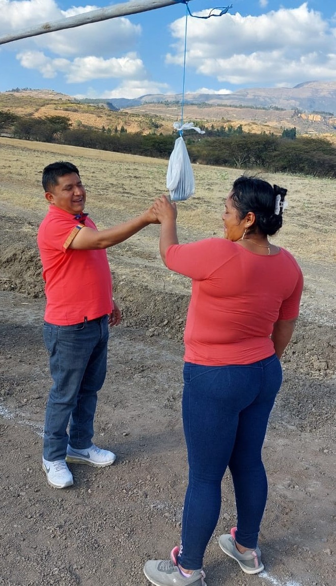 Entregó el campo deportivo