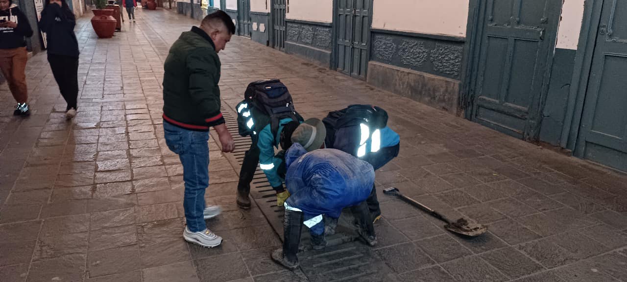 Alcalde encabeza jornada de limpieza