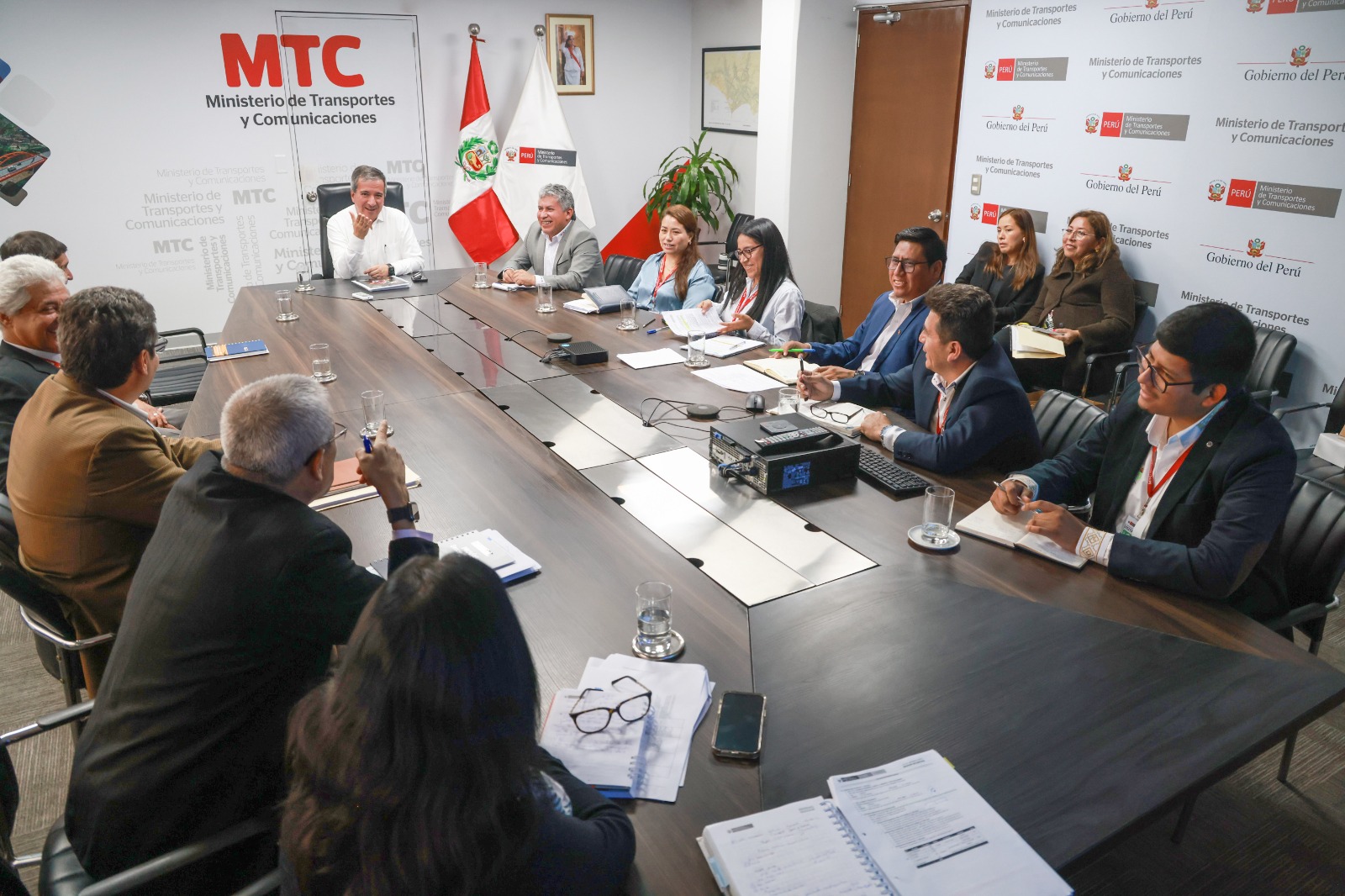 REUNIÓN CON MINISTRO DE TRANSPORTES
