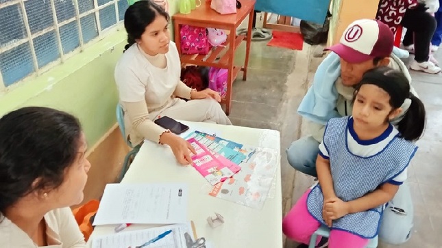 Jornada de vacunación a niños y niñas