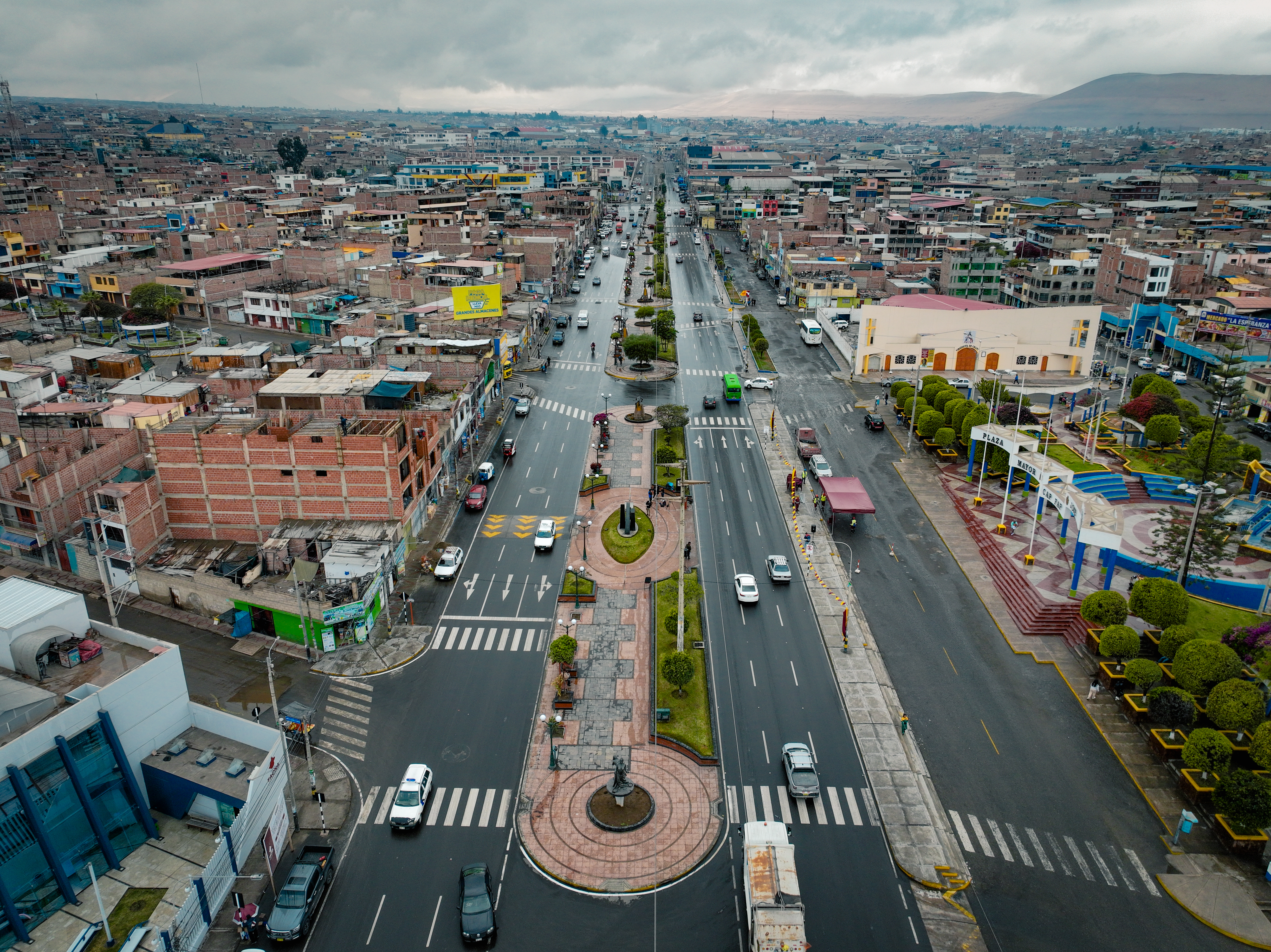 Inauguran 15 kilómetros de la Av. Jorge Basadre