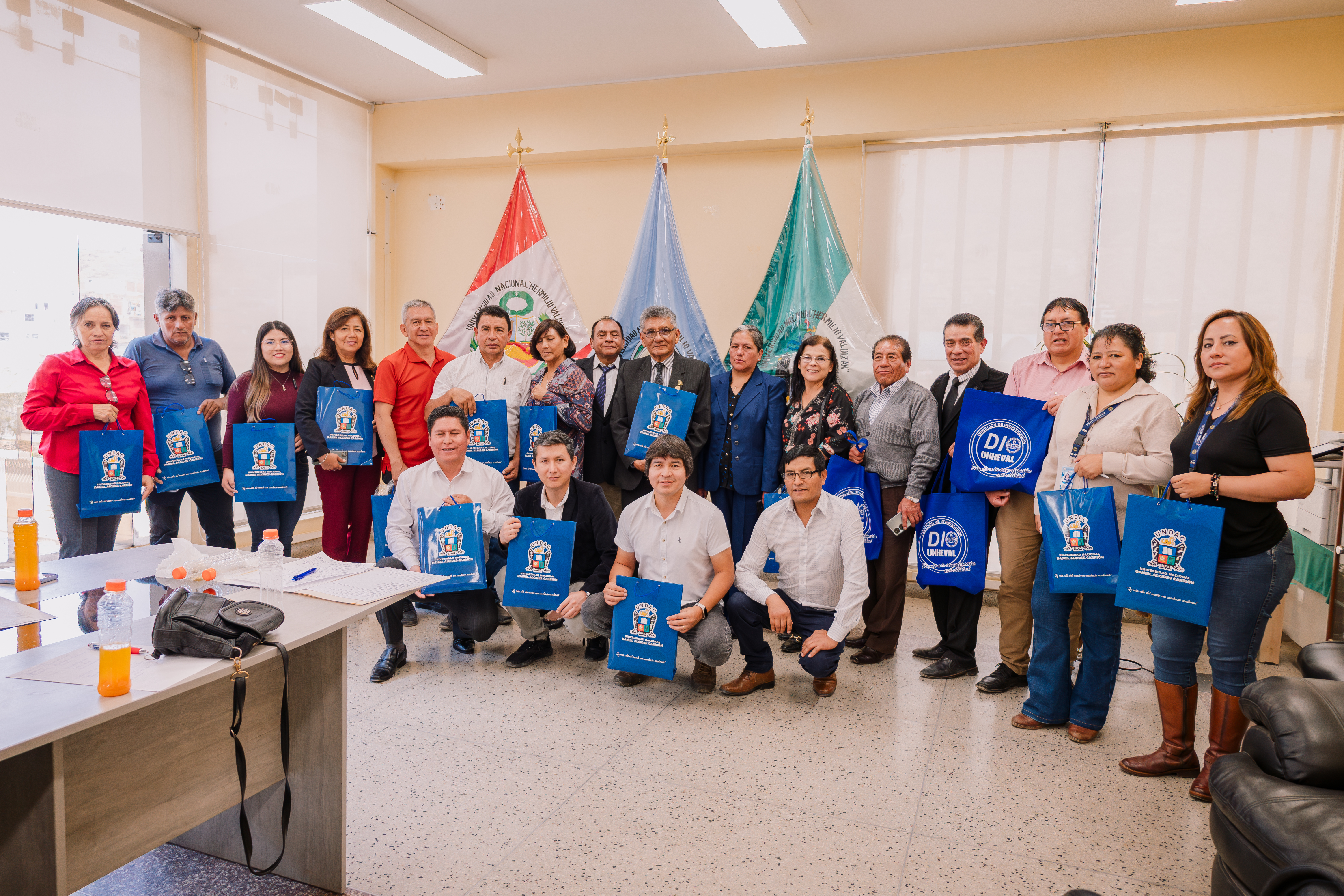 Autoridades y representantes de la UNHEVAL y la UNDAC
