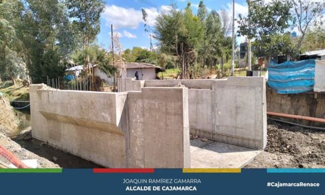 👷🏻♂️ Con la culminación de estribos, zapatas y plataforma, los trabajos de construcción del puente Bella Unión ya alcanzan un 60% de avance.
✅ Este importante proyecto beneficiará a más de 400 familias del caserío Bella Unión, así como a las comunidades de Tartar, Otuzco, Baños del Inca y a toda la ciudad de Cajamarca.
📢 La Municipalidad Provincial de Cajamarca reafirma su compromiso con el desarrollo de infraestructura que mejora la calidad de vida de sus habitantes. ¡Pronto, el Puente Bella Unión será una realidad!