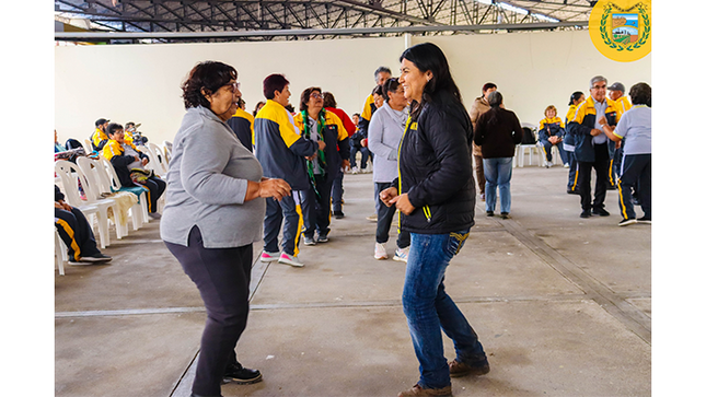 Agasajo por el día del adulto mayor