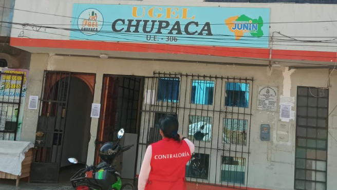 Junín. - La Contraloría General de la República reveló pagos irregulares por S/ 58 987.34 en la Unidad de Gestión Educativa Local (UGEL) de Chupaca, región Junín. Estos pagos indebidos se realizaron bajo conceptos de bonificación por desempeño de cargo del 30% y 35%, movilidad, refrigerio e incremento del 16% de la remuneración a personal administrativo del régimen laboral D.L. N° 276. La investigación reveló que siete funcionarios y servidores públicos están implicados en estas irregularidades.