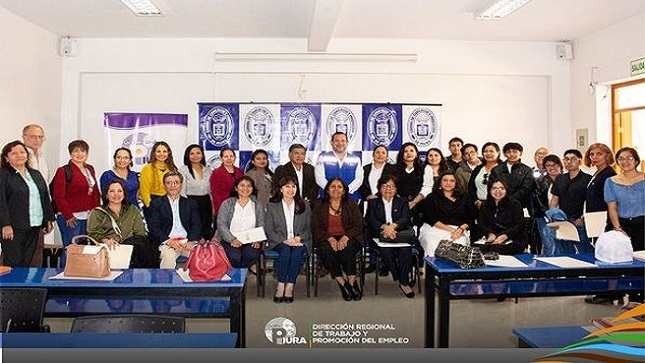  un encuentro entre empresarios e instituciones denominado, “Promoviendo un entorno laboral inclusivo”, con el objetivo de sensibilizar y comprometer a los empresarios 