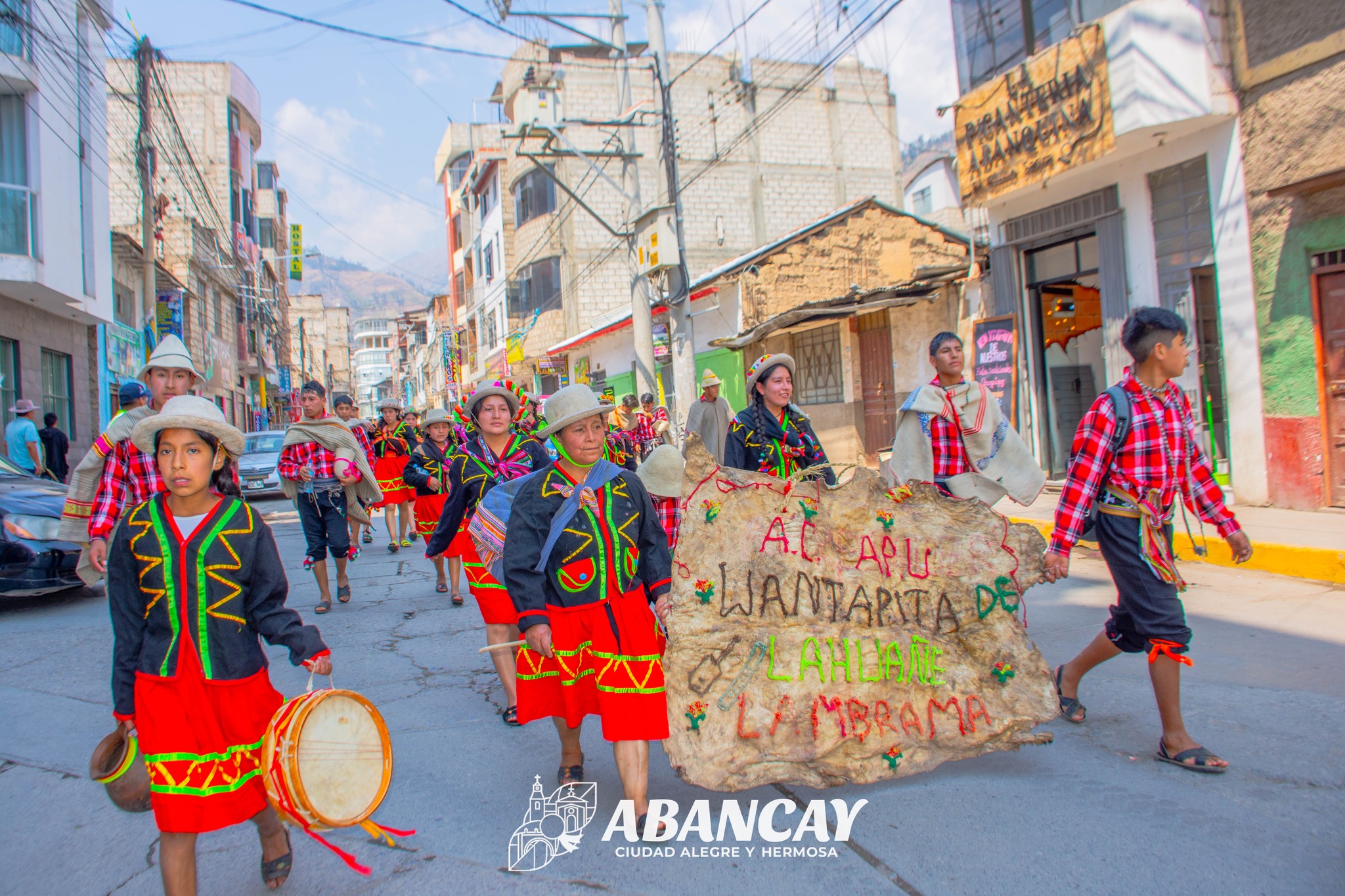 💃🕺¡Vibrante Jornada Cultural! En El 2do Concurso De Danzas Folclóricas Interpromos "Apu Yachacuq Tusuynin" 2024.