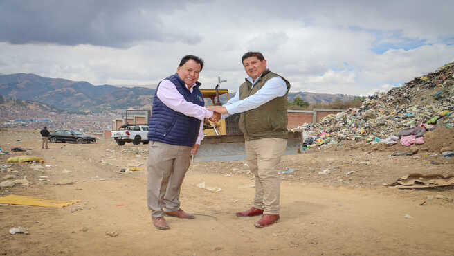 DRTC, en alianza estratégica, dota de maquinarias a la Municipalidad Distrital de Independencia para trabajos en antiguo botadero de Pongor