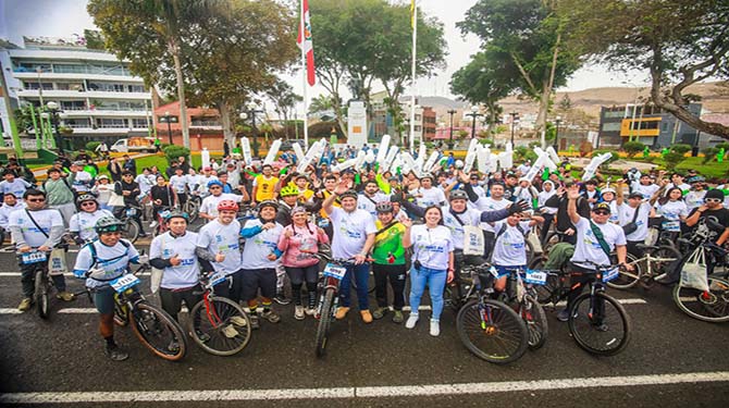 La llegada fue en el Malecón Grau del distrito