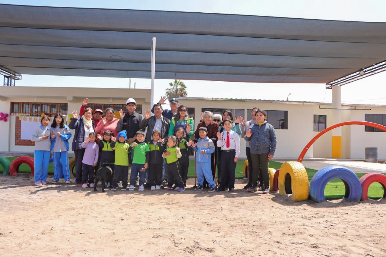 GRT entrega dos renovados planteles educativos en Boca del Río