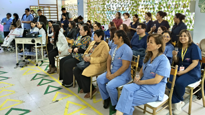 El Servicio de Medicina Física y Rehabilitación, que conforman 51 profesionales, es liderado por la Dra. Lilian Martínez.