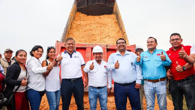Alcalde Cesar Vidaurre participa en el inicio del levantamiento de rasante en los A.H de la zona periurbana de Belén