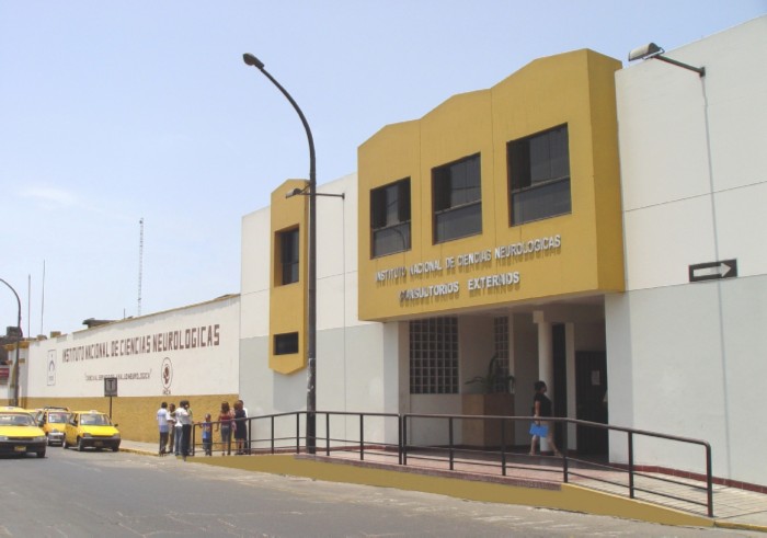 Fachada del INCN