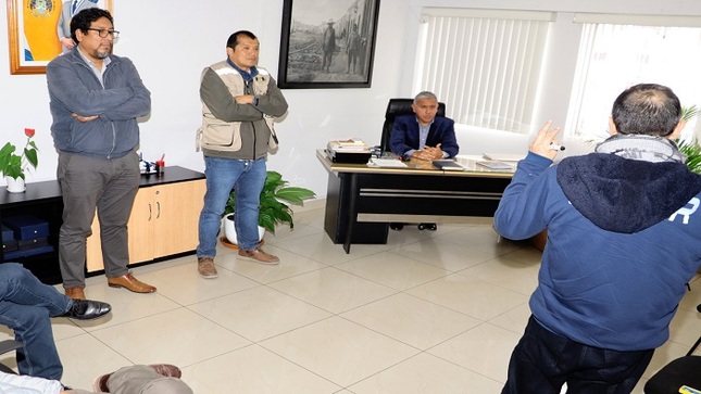 Alcalde Fernando Cárdenas se reúne con especialistas del Ministerio de Transporte y Comunicaciones 