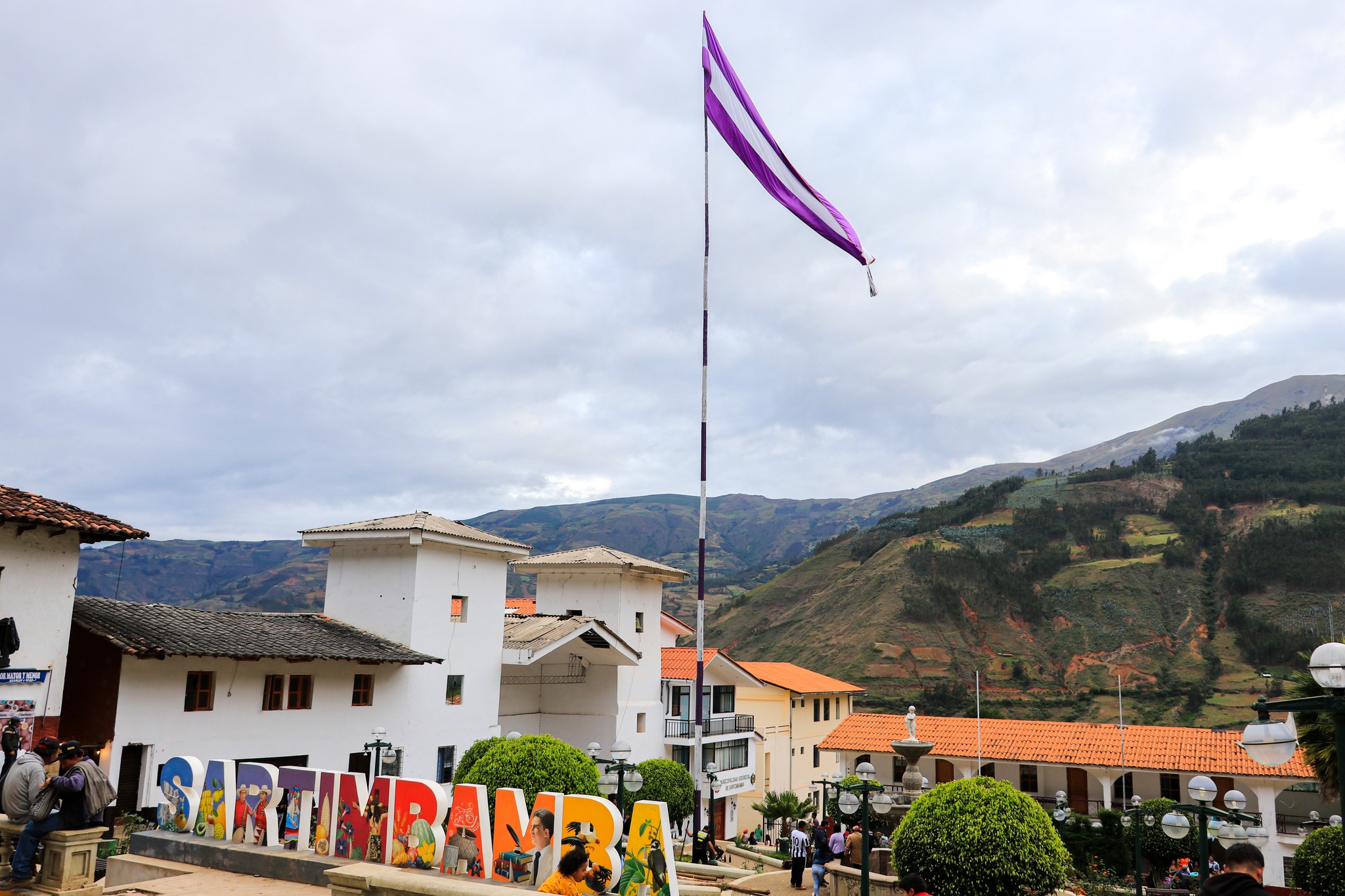 Tradicional Parada del Gallardete en honor al Señor de los Milagros, Sartimbamba 2024
