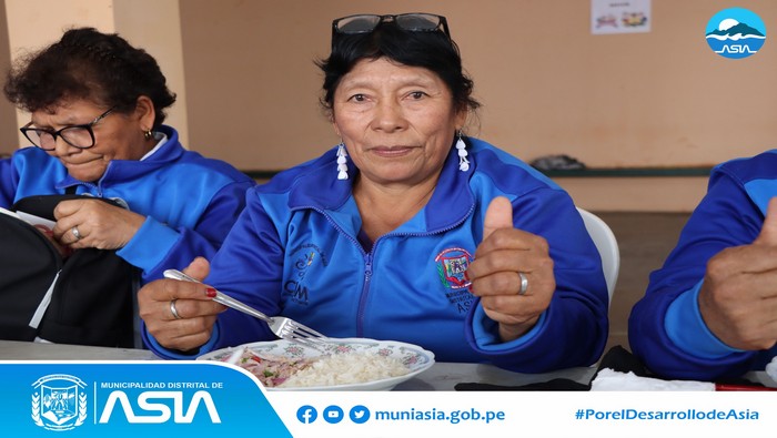 Nos complace en informa que nuestros adultos mayores, integrantes del Centro Integral del Adulto Mayor (CIAM) de la sede Capilla de Asia participaron de un compartir, gracias a la gestión de nuestro alcalde Isaias Alcántara.
#MunicipalidadDistritalDeAsia
#PorelDesarrollodeAsia
#IsaiasAlcantaraAlcaldedeAsia