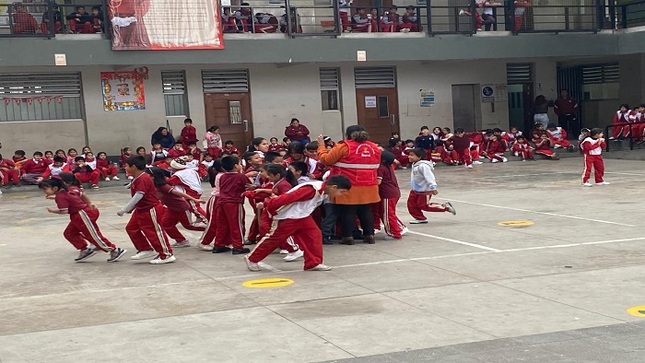DEMUNA realiza taller dinámico sobre el Bullying en I.E. "Andres de los Reyes"