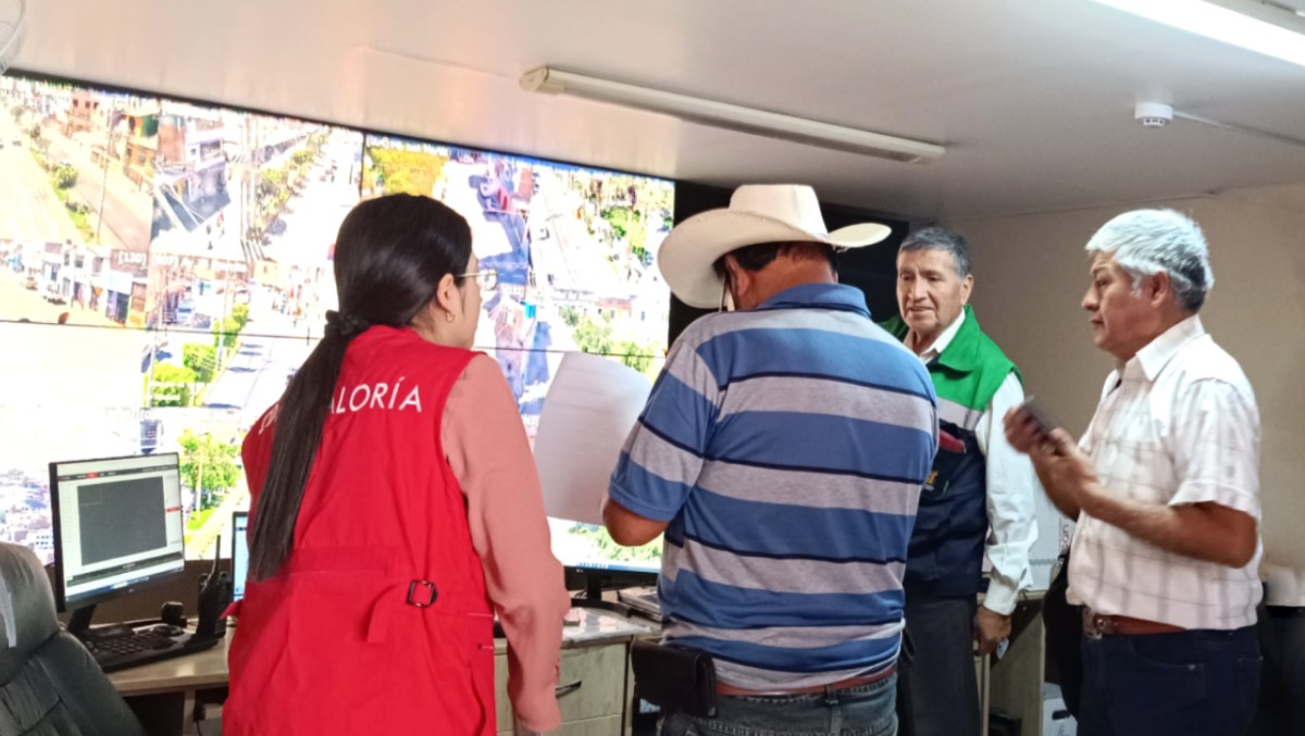 Moquegua.- La Contraloría General desplegó el Programa de Mentores de Control Social en la ciudad de Moquegua. En la apertura, un grupo de adultos mayores participó del taller de “Vigilancia Ciudadana” que contó con la participación de la Subgerencia de Participación Ciudadana, así como de la Gerencia Regional de Control Moquegua.