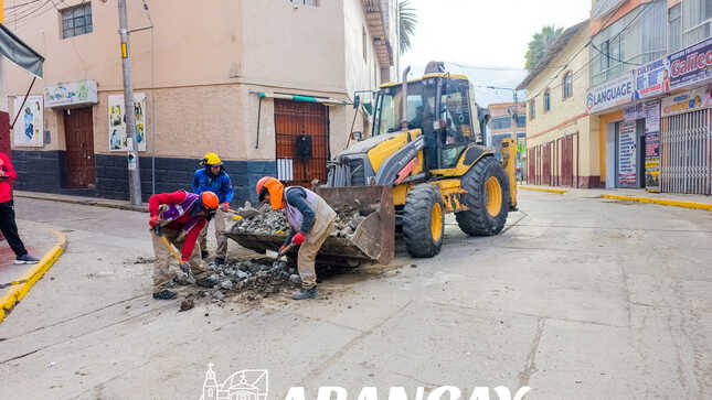 🚧  ¡𝗥𝗲𝗰𝘂𝗽𝗲𝗿𝗮𝗻𝗱𝗼. Las intersecciones con Jr. Tarapacá, Parque Ocampo y el Jr. Cusco. 