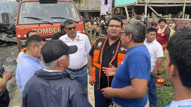 Tomando acciones inmediatas ante el incendio ocurrido en el Asentamiento Humano Amistad. 