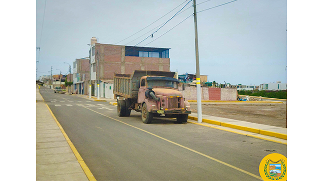 Evita multas por dejar en la vía pública materiales de construcción, vehículos, chatarras que obstruyan el libre tránsito