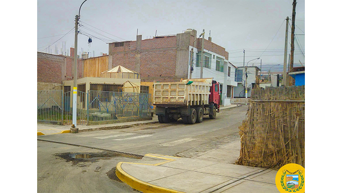 Evita multas por dejar en la vía pública materiales de construcción, vehículos, chatarras que obstruyan el libre tránsito