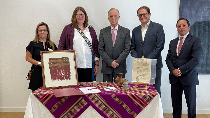El Perú recibió ocho bienes culturales entregados por las autoridades alemanas