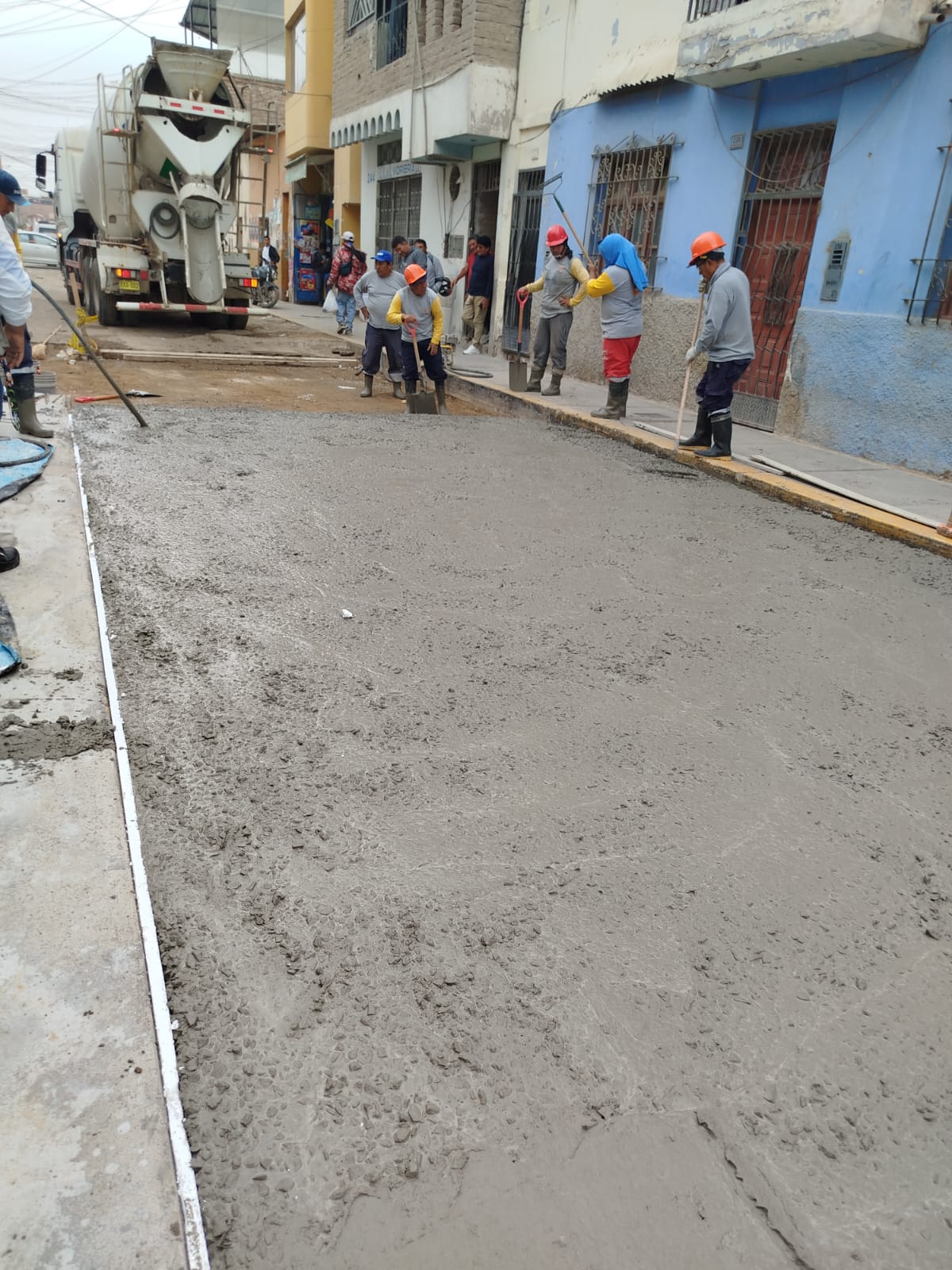 TRABAJOS EN LA CUADRA 2 DE LA CALLE AMAZONAS 2