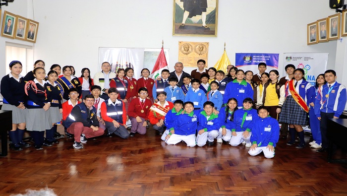 Reunión estudiantil y juramentación de CCONNA Huaral 2024-2025: "Un Día con tu Alcalde"
