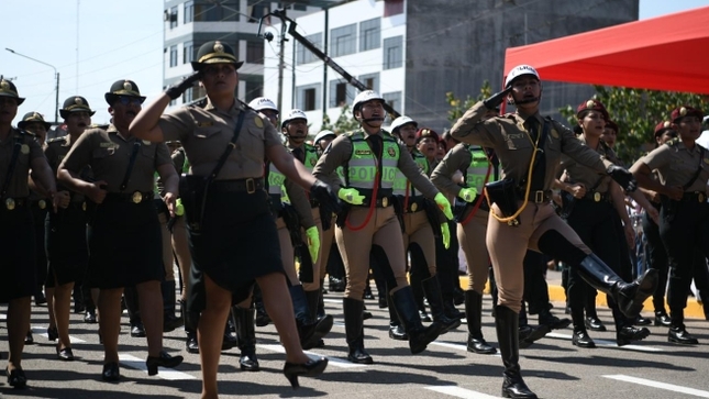 POLICIAS 