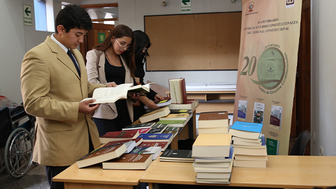 Últimas publicaciones del TC fueron exhibidas en VIII Congreso Nacional de Derecho Procesal Constitucional en Cusco