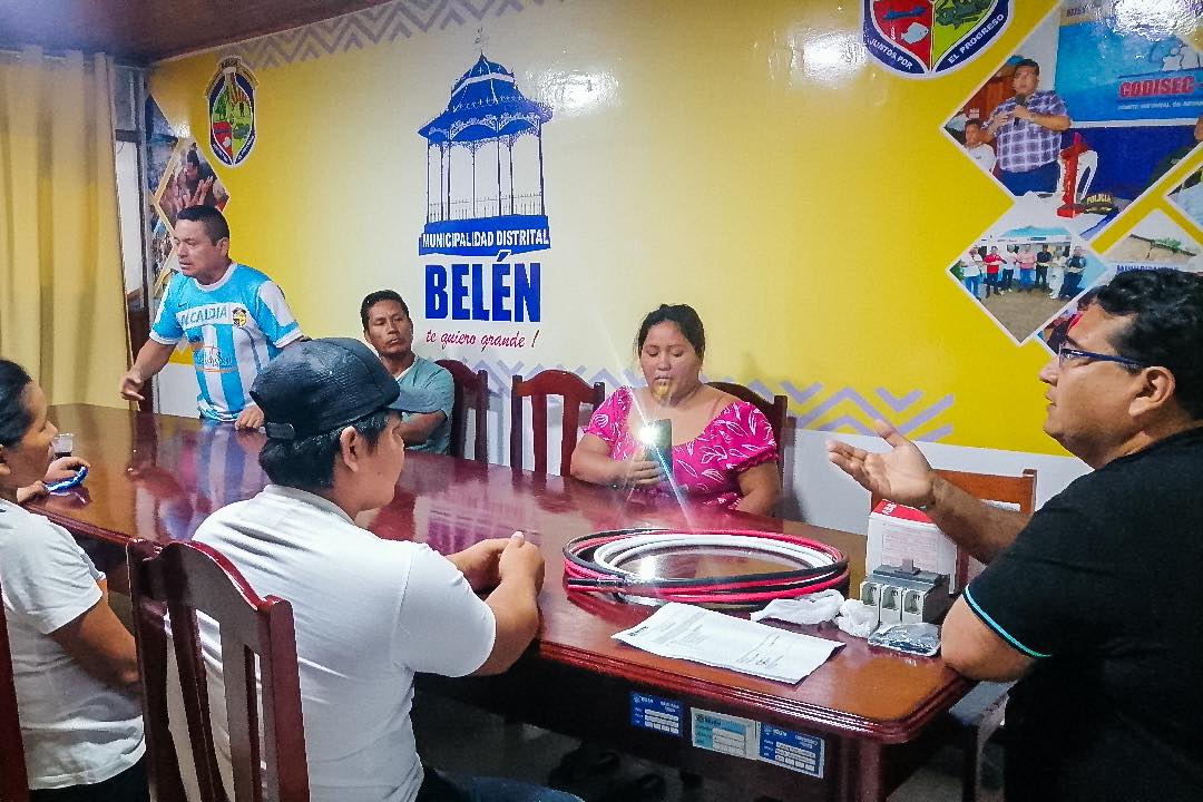 Importante reunión con los moradores de la calle 22 de Julio del Asentamiento Humano Sarita Colonia.