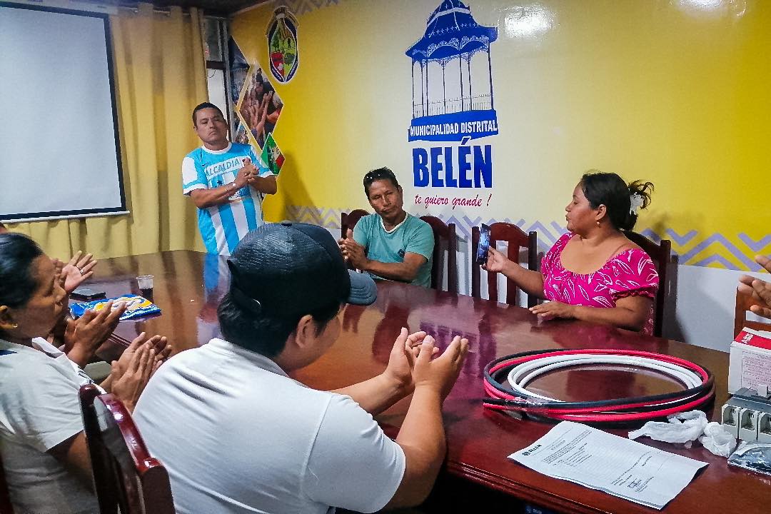 Importante reunión con los moradores de la calle 22 de Julio del Asentamiento Humano Sarita Colonia.