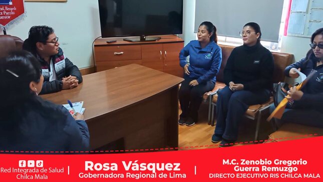 Director Ejecutivo se reúne con personal del Hogar Protegido "Esperanza de Vida"