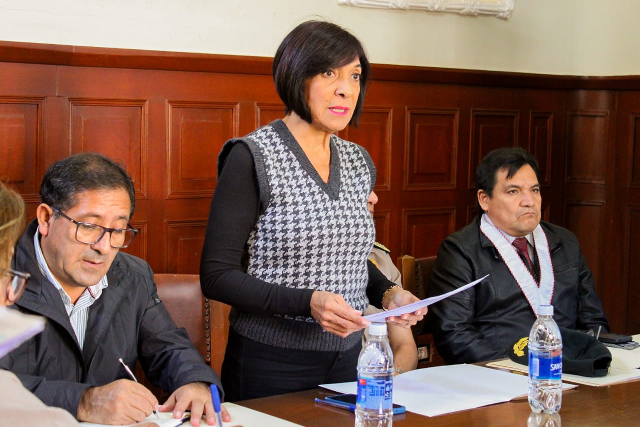 alcaldesa Janet Cubas presidió reunión de Coprosec
