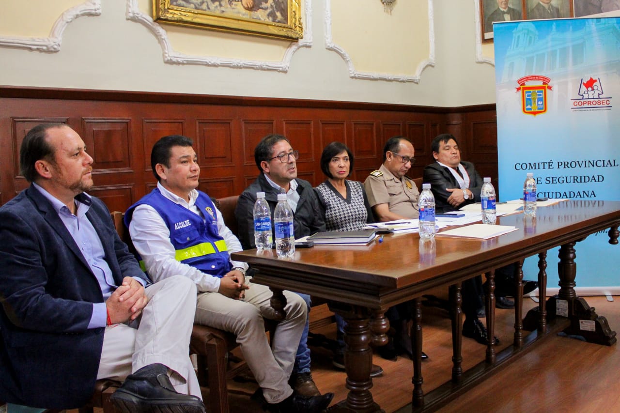 mesa directiva de la Reunión de Coprosec